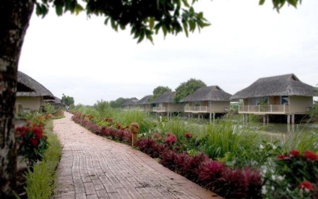 Mekong Riverside Boutique Resort & Spa