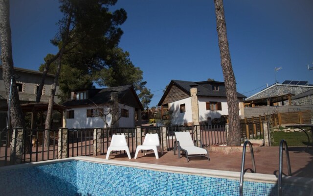 House With 3 Bedrooms in Les Pinedes de L'armengol, With Wonderful Mou