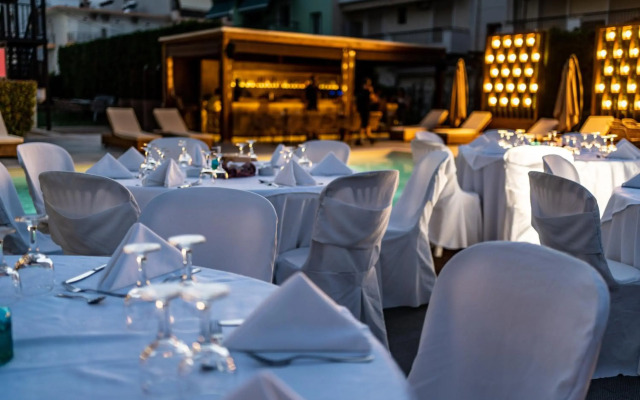 Dafni Plus Hotel