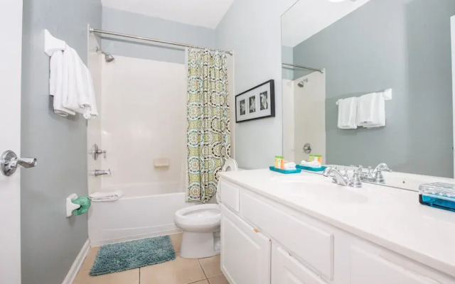 Tropical Dreams Townhome 3 Bedroom Condo by RedAwning