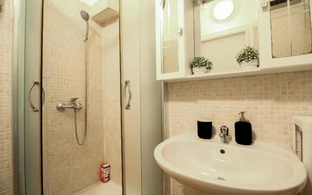 Nefelejcs near the Keleti railway station