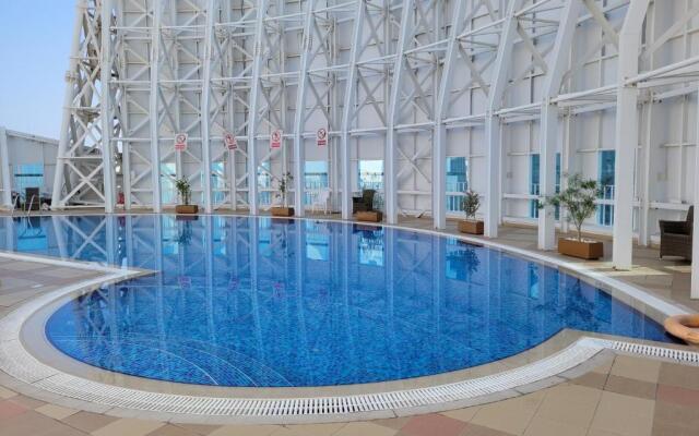 RH- Cozy 1 BR Duplex in X1 Tower