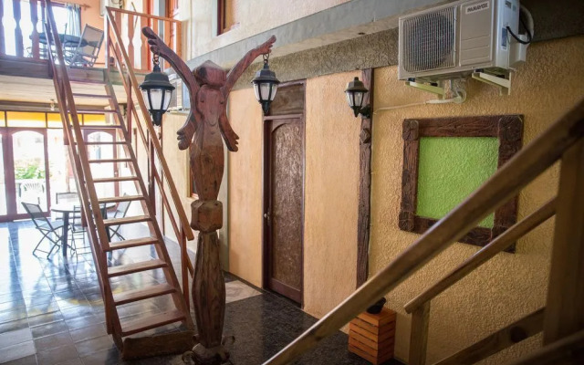 HOSTEL LUNA Aguas Dulces