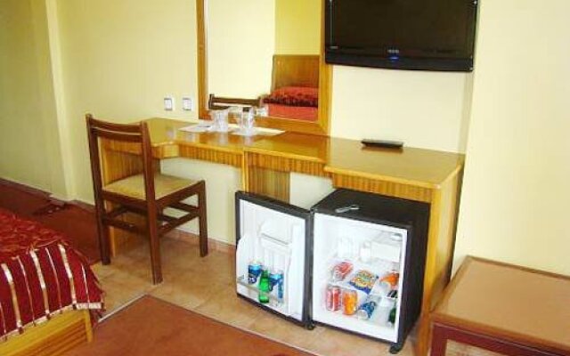 Bolat Hotel