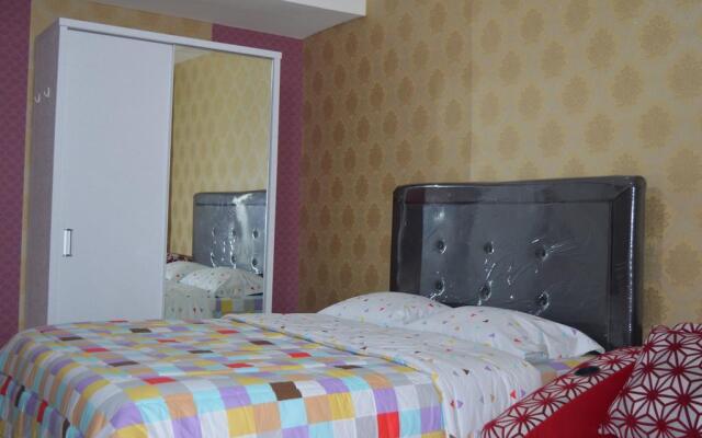Roomku at Bassura City Apartment