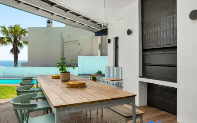 Neighbourgood 1st Crescent