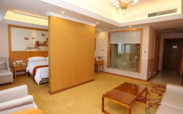 Vienna Hotel Shenzhen Longgang Ainan Road Branch