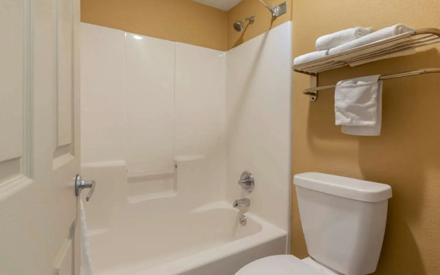 Best Western Taylor Inn