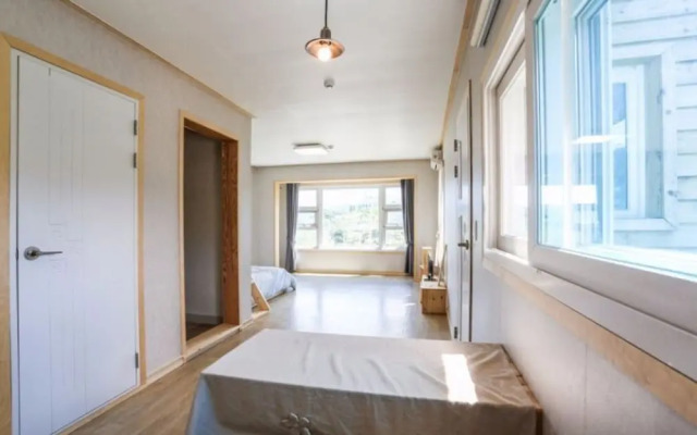 Gapyeong Ideungbyeong Pension