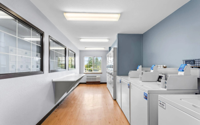 Suburban Studios Clarksville-Louisville North