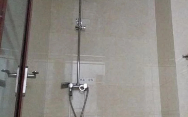 Hanzhong Liuba Tiancheng Hotel