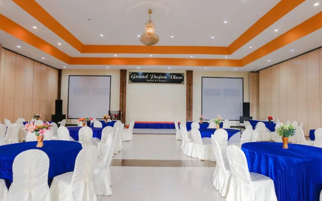 Capital O 893 Grand Pujon View Hotel