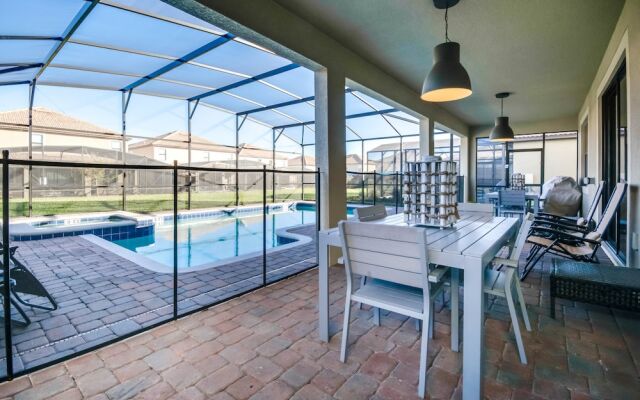 1474 Rolling Fairway