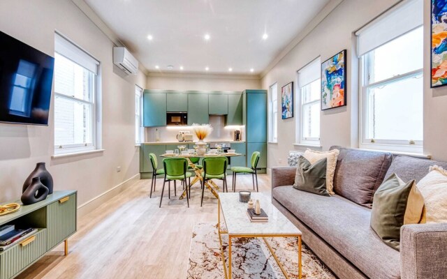 Marble Arch Suite 2-hosted by Sweetstay
