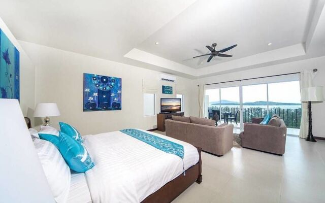 Villa Hin Fa 8 Bed Seaviews in Extensive Modern Grandeur