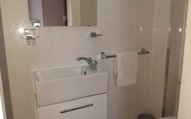 Seacroft Guest House