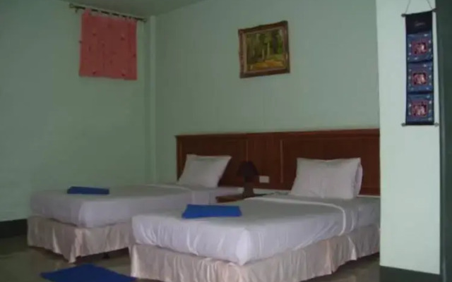 SS Emerald Suite