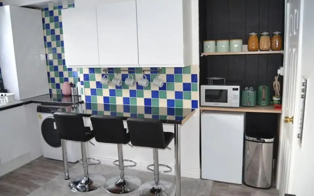 Modern Home Close to City Centre