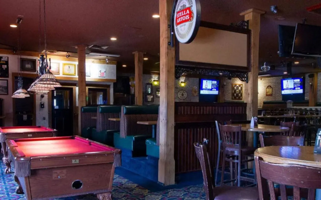 Park West Inn