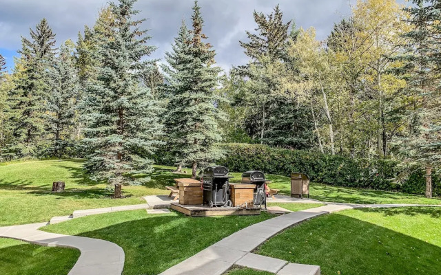Banff Boundary Lodge-Mountain View Condo