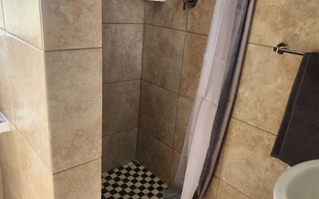 Room-khutsong Apartmentss