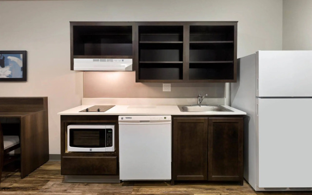 WoodSpring Suites Houston IAH Airport