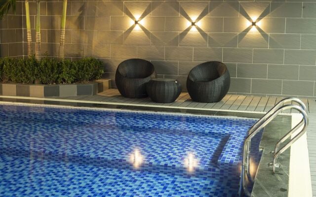 Zen Riverside Hotel & Residences