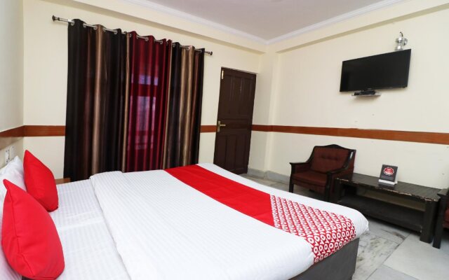 Hotel Rajdhani Palace By OYO Rooms