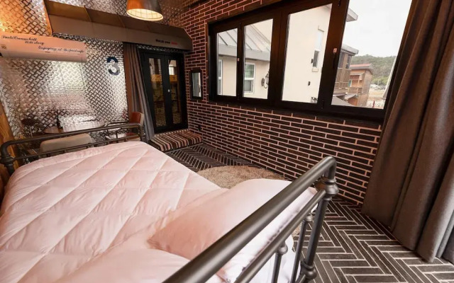 Gyeongju Sweetcreamhill Pension