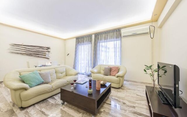 Keramikos Flower Power Residence