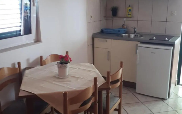 Apartments by the sea Zaostrog, Makarska - 6659