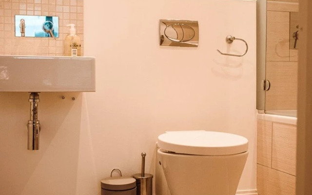 Luxurious 3 Bed Triplex Apartment - 3 Bath