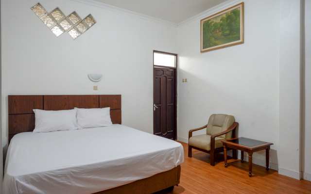 Puspa Indah Guesthouse RedPartner