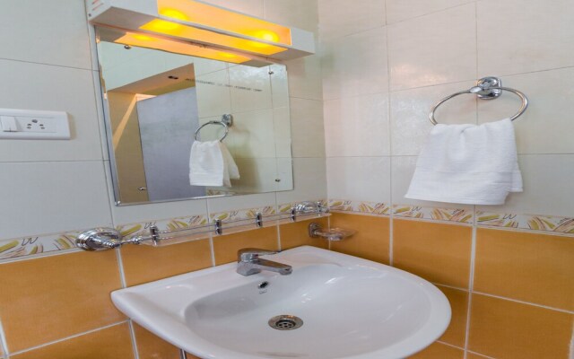 OYO 12689 Home 2BHK Himuda Kasumpti