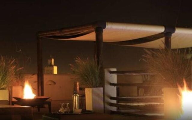 Riad Charlott'