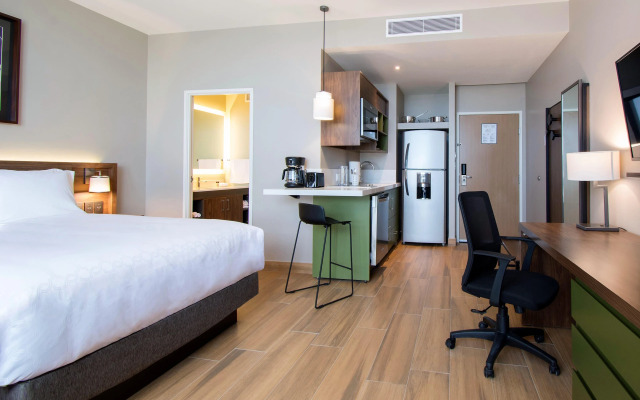 Staybridge Suites Guadalajara Novena by IHG