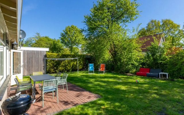 Bungalow Near Dutch Beach With Garden