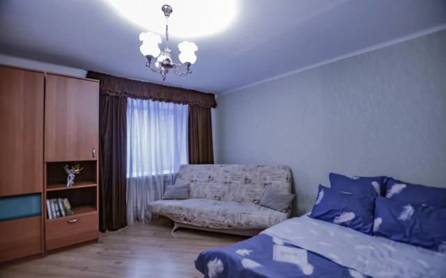 Погостим на улице Лазарева