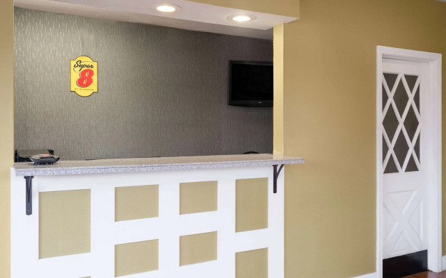 Super 8 Motel - Youngstown Airport Area