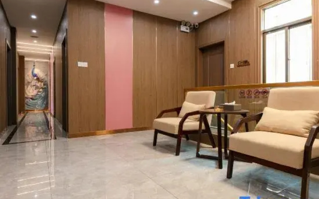 Xiyue Meiting Homestay (Beihai Laojie Beibu Gulf Square Branch)