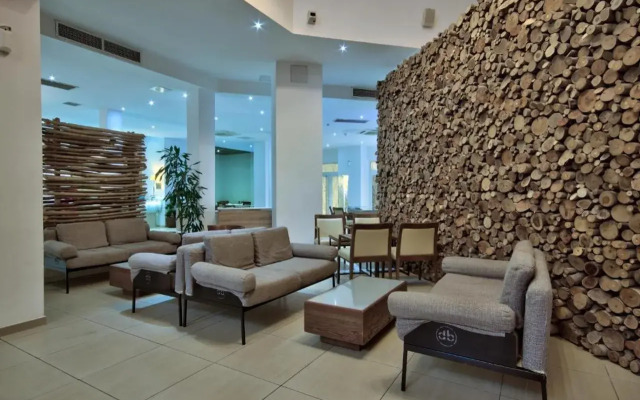 db Seabank Resort and Spa