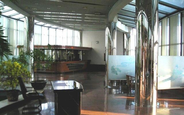 Zhongguo Hualu Hotel - Dalian
