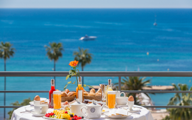 Hotel Barriere Le Majestic