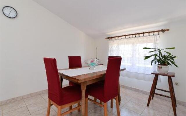 Apartment Andela 250