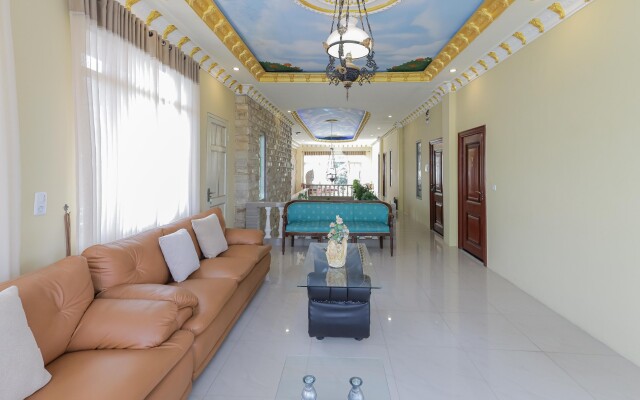 RedDoorz Plus @ Villa Bontes Batu