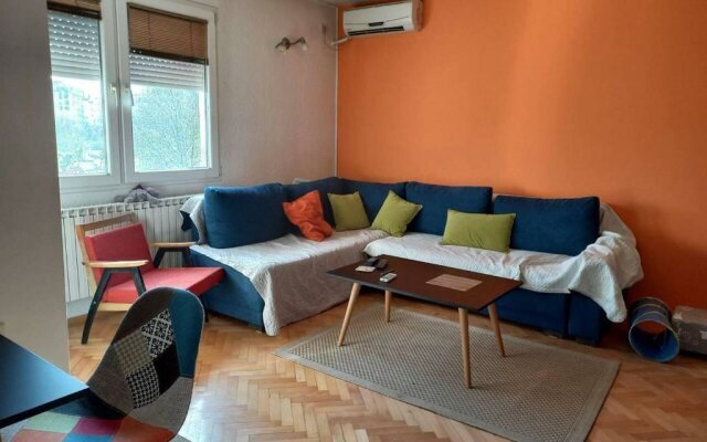 Stunning Color 1-bed Apartment in Skopje