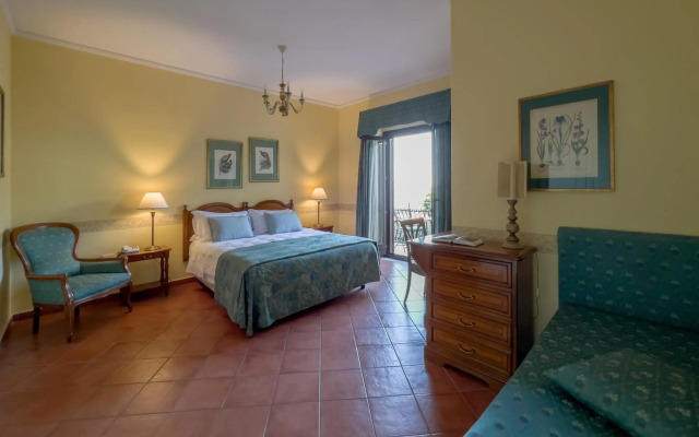 Hotel Sirius