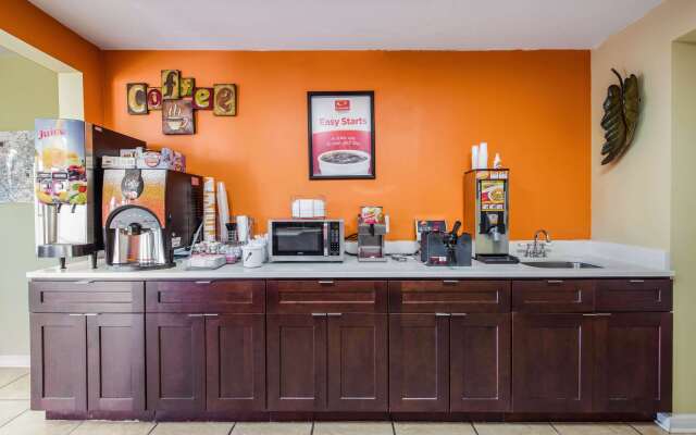 Econo Lodge Waynesville