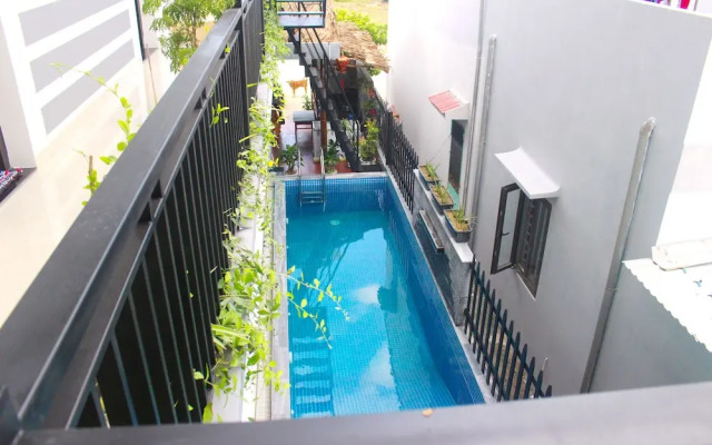 Sunshine Ha My Beach Villa