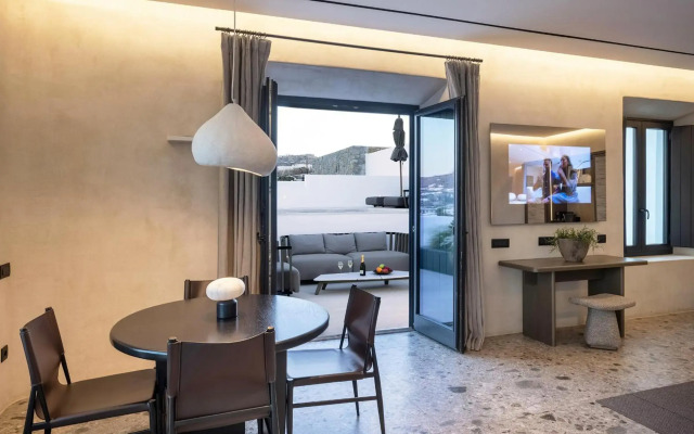 Aeonic Suites and Spa